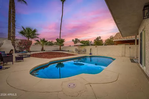 Exterior - 4064 E Woodland Dr, Phoenix, AZ 85048 photo 8 of 8