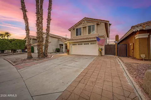 Exterior - 4064 E Woodland Dr, Phoenix, AZ 85048 photo 4 of 8