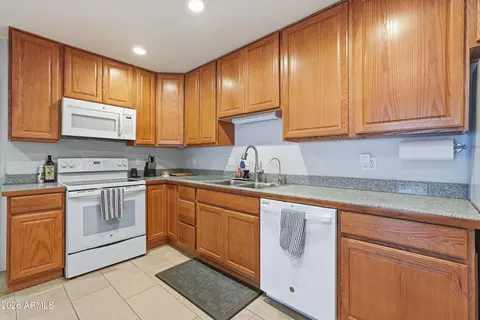 Kitchen - 323 W Roundup Rd, Payson, AZ 85541 photo 3 of 5