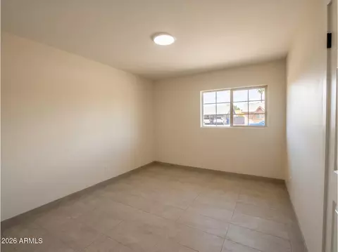 Bedroom - 4147 W Echo Ln, Phoenix, AZ 85051 photo 7 of 11