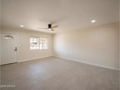 Living - 4147 W Echo Ln, Phoenix, AZ 85051 photo 4 of 6