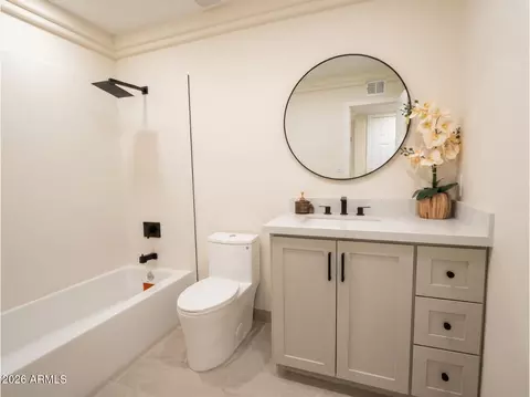 Bath - 4147 W Echo Ln, Phoenix, AZ 85051 photo 1 of 2