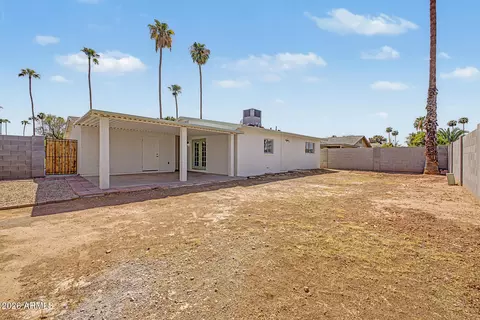 Exterior - 2438 W Jacinto Ave, Mesa, AZ 85202 photo 4 of 7