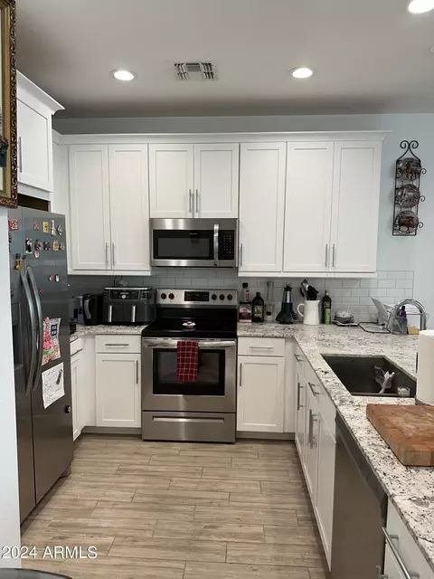 Kitchen - 4638 S Jetty --, Mesa, AZ 85212 photo 2 of 4