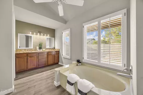 Bath - 2722 E Lawndale St, Mesa, AZ 85213 photo 1 of 5