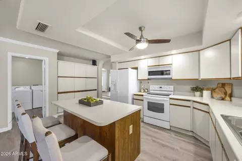 Kitchen - 2722 E Lawndale St, Mesa, AZ 85213 photo 1 of 4