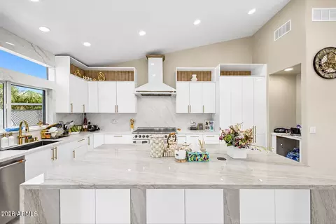 Kitchen - 1732 W Commerce Ave, Gilbert, AZ 85233 photo 3 of 3