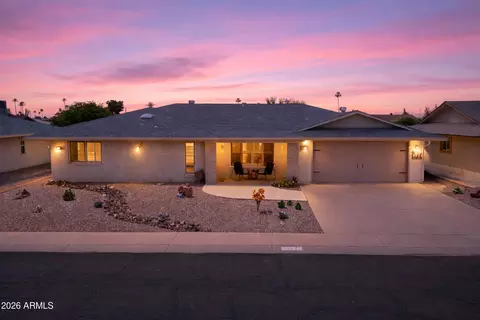 10421 W Concho Cir, Sun City, AZ 85373