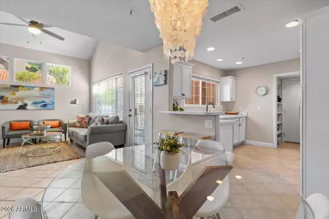 Dining - 1633 E Lakeside Dr #76, Gilbert, AZ 85234 photo 2 of 2