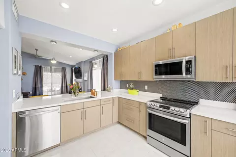 Kitchen - 4640 E Michelle Dr, Phoenix, AZ 85032 photo 1 of 3