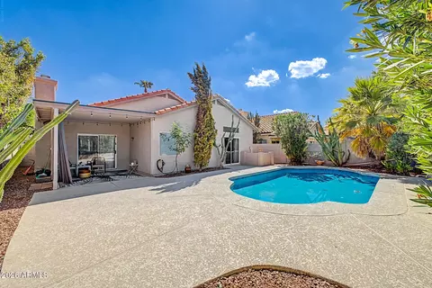 Exterior - 4640 E Michelle Dr, Phoenix, AZ 85032 photo 2 of 7