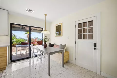 Dining - 1743 E Cinnabar Ave, Phoenix, AZ 85020 photo 2 of 3