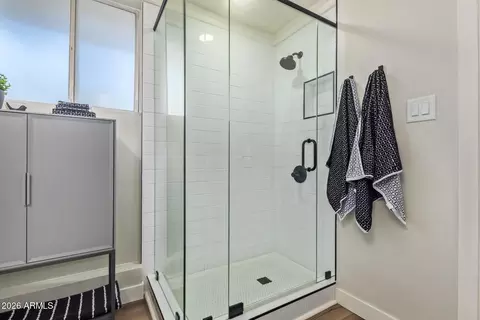 Bath - 3242 E Camelback Rd #106, Phoenix, AZ 85018 photo 1 of 1