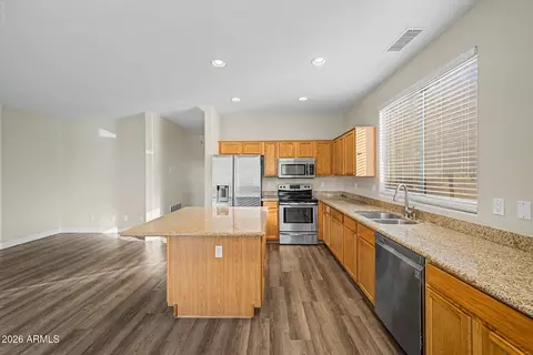 Kitchen - 4086 E Rustler Way, Gilbert, AZ 85297 photo 3 of 6