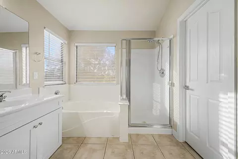 Bath - 4086 E Rustler Way, Gilbert, AZ 85297 photo 3 of 5