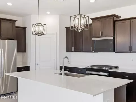 2459 Enantio Rd, San Tan Valley, AZ 85143