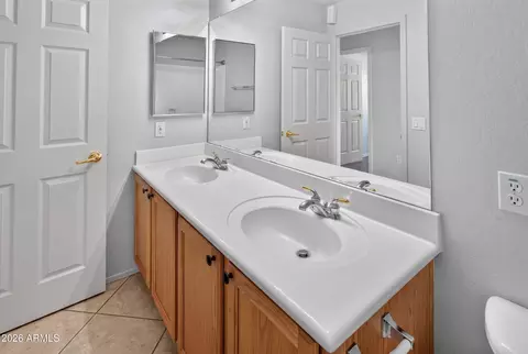 Bath - 3316 E Maplewood St, Gilbert, AZ 85297 photo 6 of 6