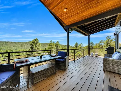 Exterior - 9155 W Tomahawk Trl, Pine, AZ 85544 photo 2 of 10