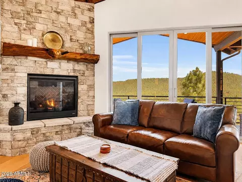 Living - 9155 W Tomahawk Trl, Pine, AZ 85544 photo 4 of 4
