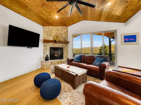 Living - 9155 W Tomahawk Trl, Pine, AZ 85544 photo 3 of 4