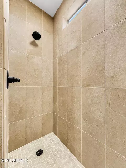 Bath - 9155 W Tomahawk Trl, Pine, AZ 85544 photo 3 of 5