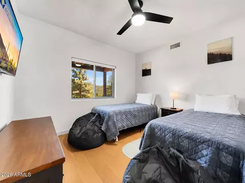 Bedroom - 9155 W Tomahawk Trl, Pine, AZ 85544 photo 5 of 5