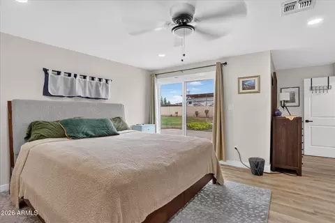 Bedroom - 2334 W Augusta Ave, Phoenix, AZ 85021 photo 2 of 6