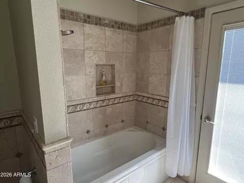 Bath - 1701 E Julie Dr, Tempe, AZ 85283 photo 2 of 4