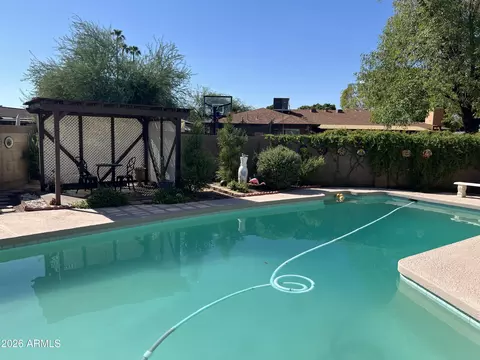 Exterior - 1701 E Julie Dr, Tempe, AZ 85283 photo 6 of 9