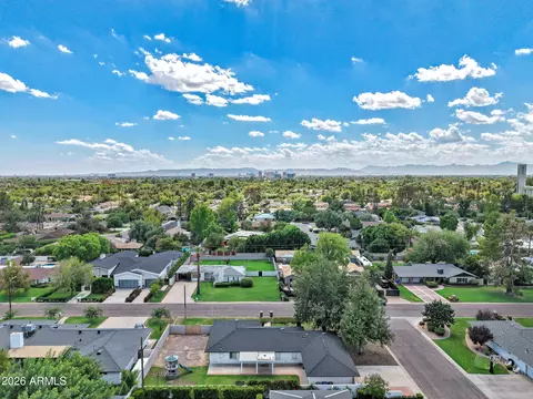 View/Area - 128 E Myrtle Ave, Phoenix, AZ 85020 photo 10 of 11