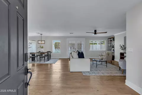 Entry Way - 128 E Myrtle Ave, Phoenix, AZ 85020 photo 1 of 4