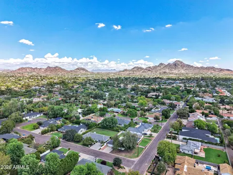 View/Area - 128 E Myrtle Ave, Phoenix, AZ 85020 photo 6 of 11
