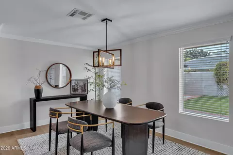 Dining - 128 E Myrtle Ave, Phoenix, AZ 85020 photo 1 of 1