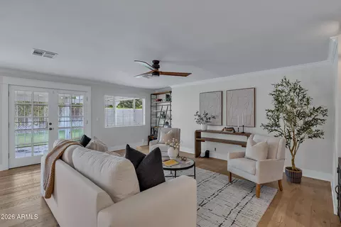Living - 128 E Myrtle Ave, Phoenix, AZ 85020 photo 2 of 2