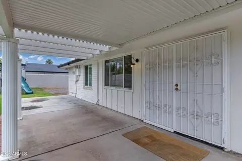 Exterior - 128 E Myrtle Ave, Phoenix, AZ 85020 photo 8 of 10