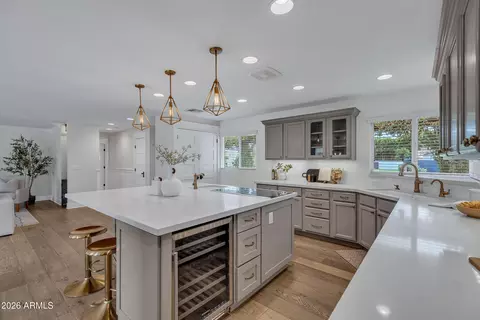 Kitchen - 128 E Myrtle Ave, Phoenix, AZ 85020 photo 3 of 4