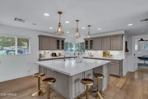 Kitchen - 128 E Myrtle Ave, Phoenix, AZ 85020 photo 1 of 4