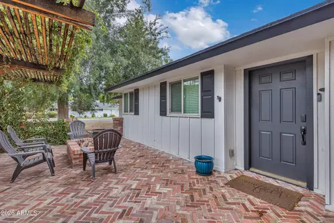Exterior - 128 E Myrtle Ave, Phoenix, AZ 85020 photo 5 of 10