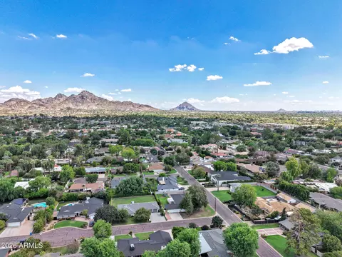 View/Area - 128 E Myrtle Ave, Phoenix, AZ 85020 photo 7 of 11