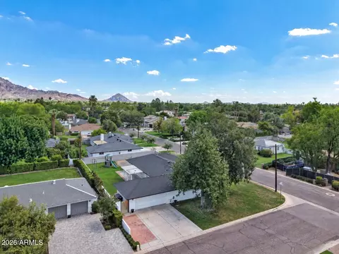 View/Area - 128 E Myrtle Ave, Phoenix, AZ 85020 photo 2 of 11