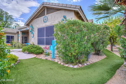 Exterior - 1611 E Redfield Rd, Phoenix, AZ 85022 photo 5 of 14