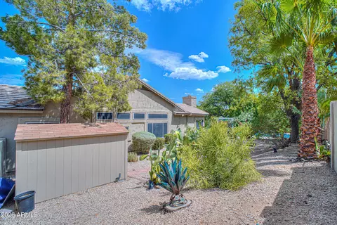Exterior - 1611 E Redfield Rd, Phoenix, AZ 85022 photo 13 of 14