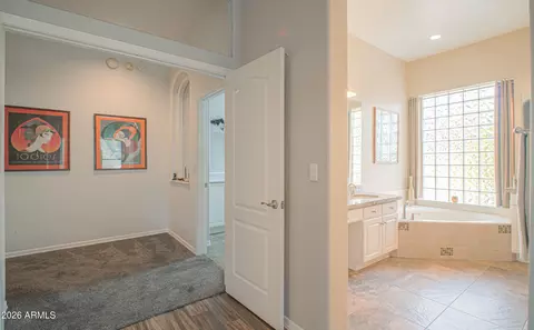 Entry Way - 1611 E Redfield Rd, Phoenix, AZ 85022 photo 10 of 12