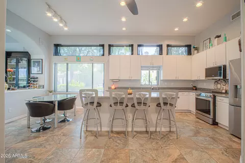 Kitchen - 1611 E Redfield Rd, Phoenix, AZ 85022 photo 1 of 4