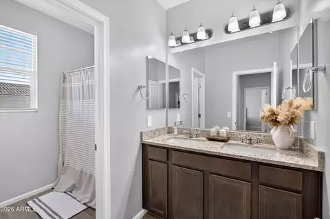 Bath - 2622 E Monument Canyon Ave, Apache Junction, AZ 85119 photo 2 of 3