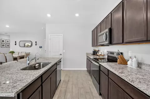 Kitchen - 2622 E Monument Canyon Ave, Apache Junction, AZ 85119 photo 2 of 3