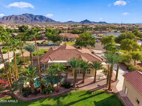 View/Area - 2656 E Haymore Ct, Gilbert, AZ 85298 photo 5 of 13