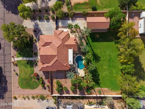 View/Area - 2656 E Haymore Ct, Gilbert, AZ 85298 photo 11 of 13