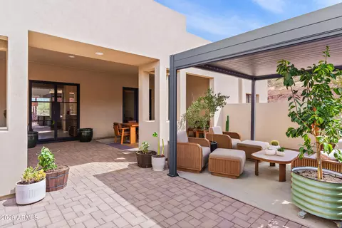 Exterior - 1816 E Fortune Dr, Phoenix, AZ 85086 photo 4 of 13