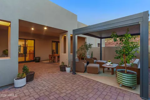 Exterior - 1816 E Fortune Dr, Phoenix, AZ 85086 photo 11 of 13